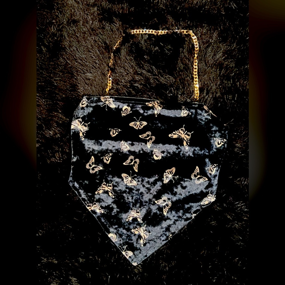 Adorable butterfly cropped top